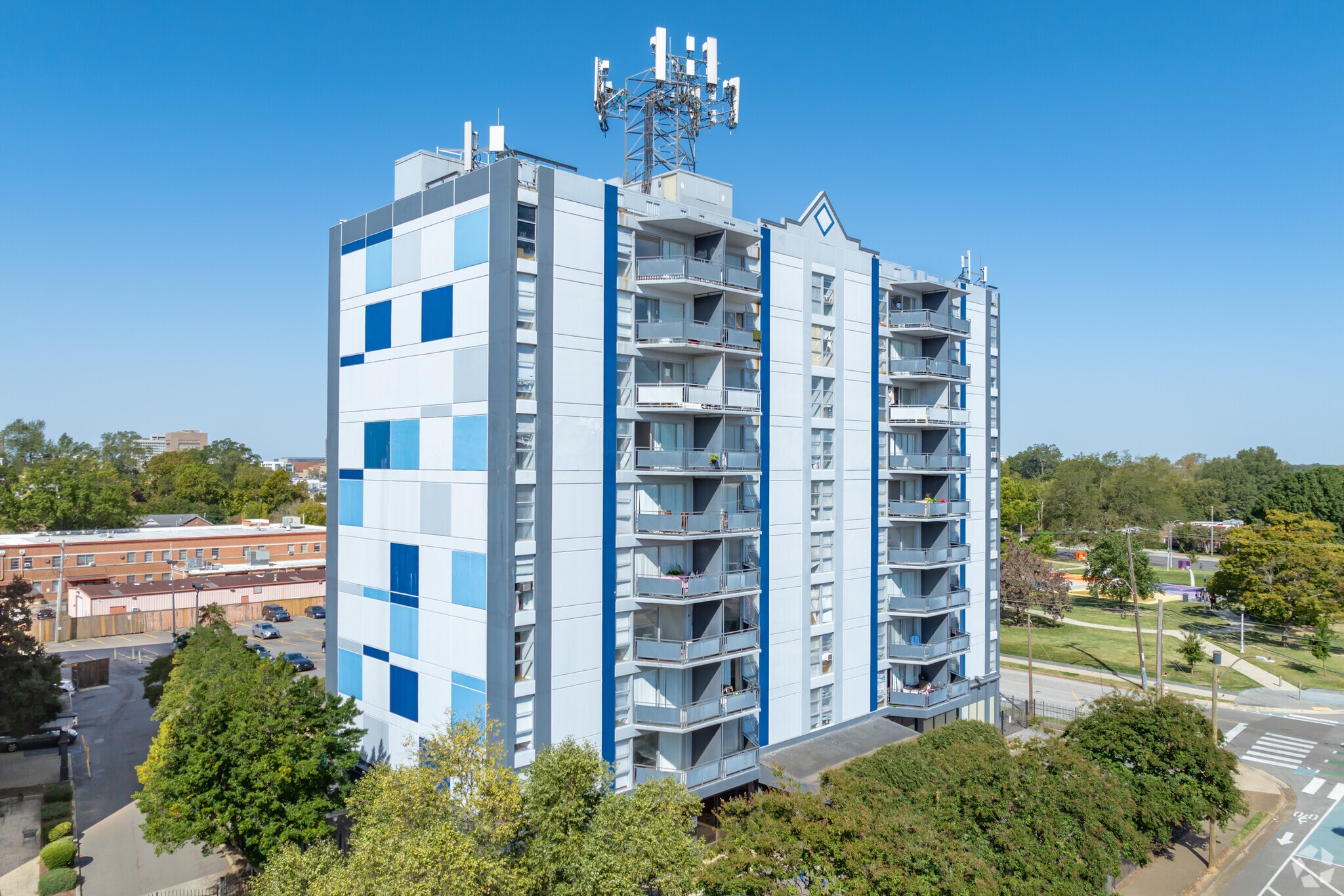 750 Adams Ave, Memphis, TN à vendre Photo principale– Image 1 sur 23