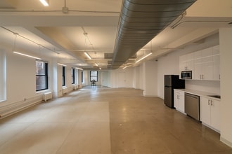 1776 Broadway, New York, NY à louer Photo intérieure– Image 2 sur 5