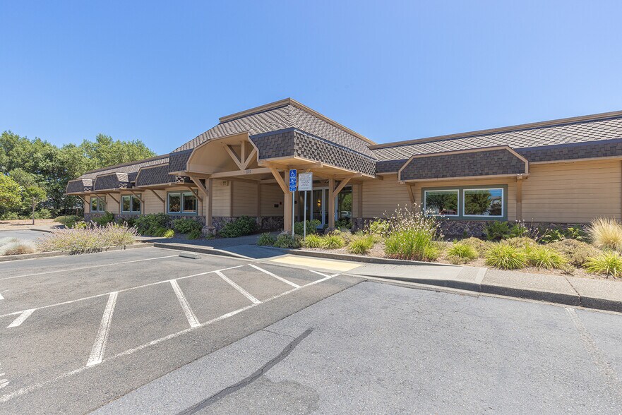 1101 Vintage Ave, Saint Helena, CA à vendre - Photo de l’immeuble – Image 3 sur 25