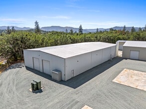 1344 Brookside Blvd, Grants Pass, OR à louer Photo intérieure– Image 1 sur 4