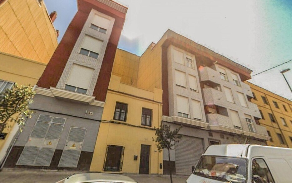 Local commercial dans CASTELLÓN DE LA PLANA à vendre - Photo de l’immeuble – Image 2 sur 10