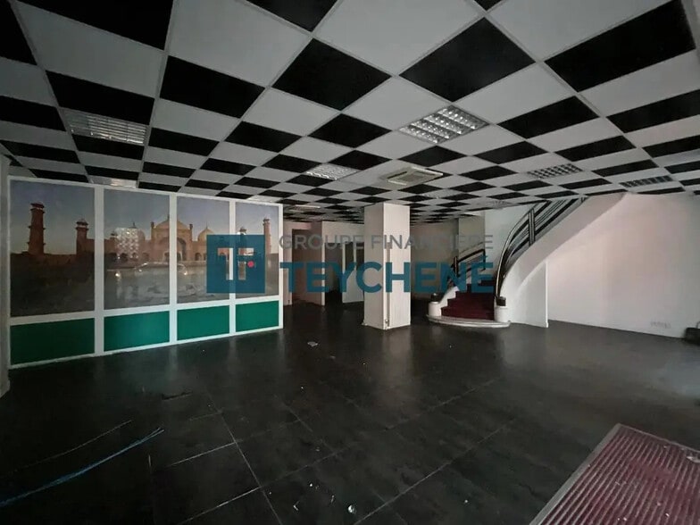 60 Boulevard De Strasbourg, Paris à louer - Photo de l’immeuble – Image 1 sur 5