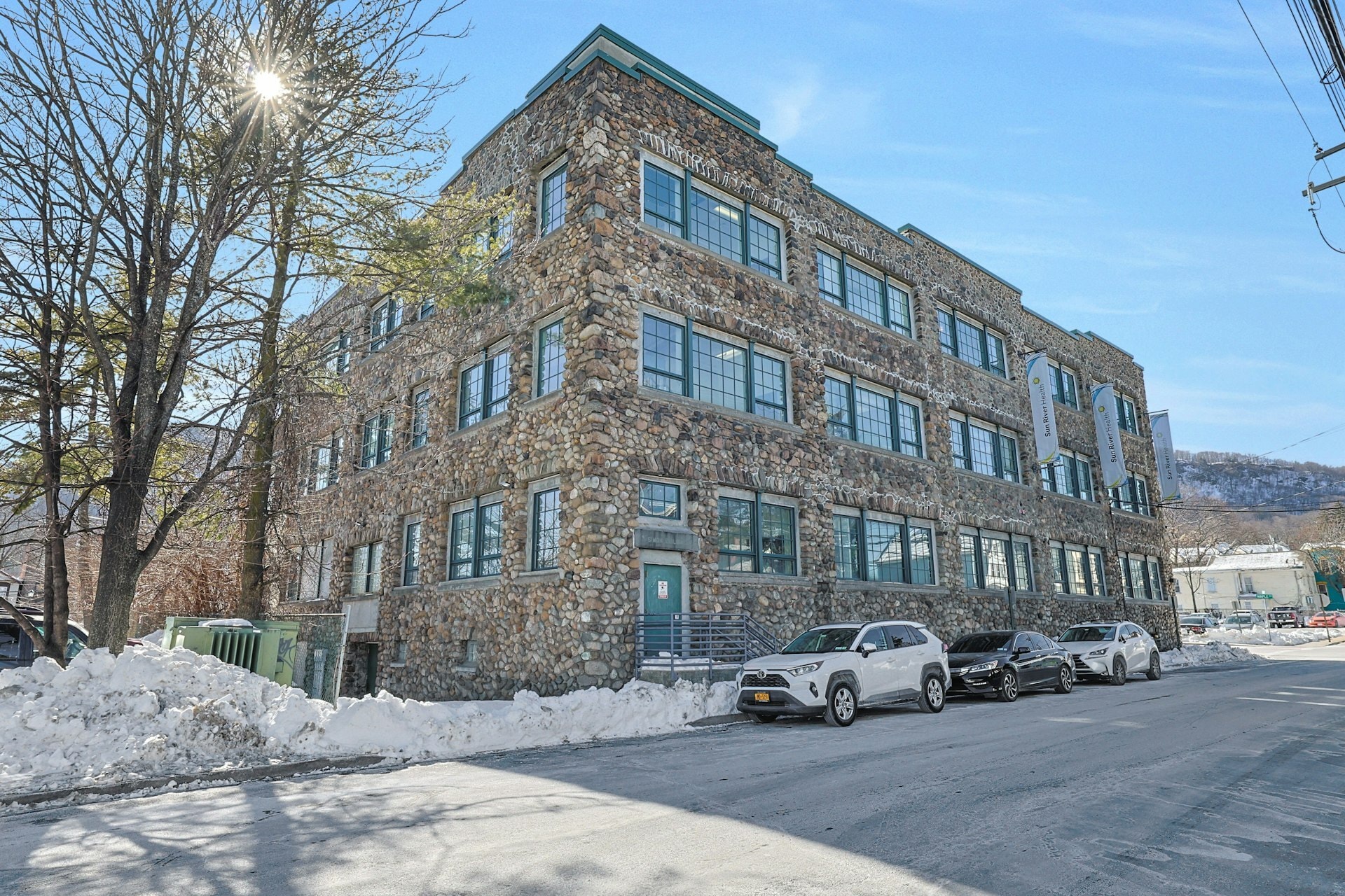 31 W Broad St, Haverstraw, NY à louer Photo de l’immeuble– Image 1 sur 51