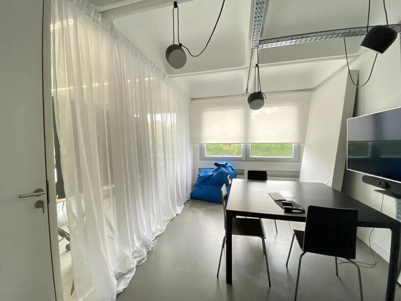 Bureau dans Rennes à louer - Photo de l’immeuble – Image 3 sur 6
