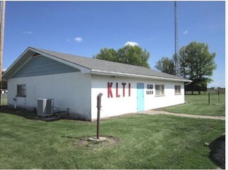 Plus de détails pour 32968 US Highway 63, Macon, MO - Bureau à vendre