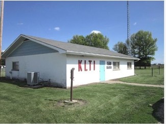 Plus de détails pour 32968 US Highway 63, Macon, MO - Bureau à vendre