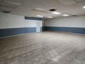 331 E 9th St, San Bernardino, CA à louer Photo intérieure– Image 2 sur 2