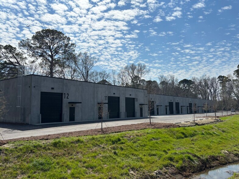 6548 Ward Ave, Charleston, SC à louer - Photo de l’immeuble – Image 1 sur 20