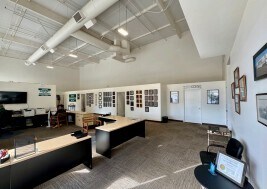 440-444 Valley Dr, Brisbane, CA à louer - Photo de l’immeuble – Image 2 sur 9