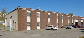 Plus de détails pour 29-35 Jules Ct, Holbrook, NY - Industriel/Logistique à louer