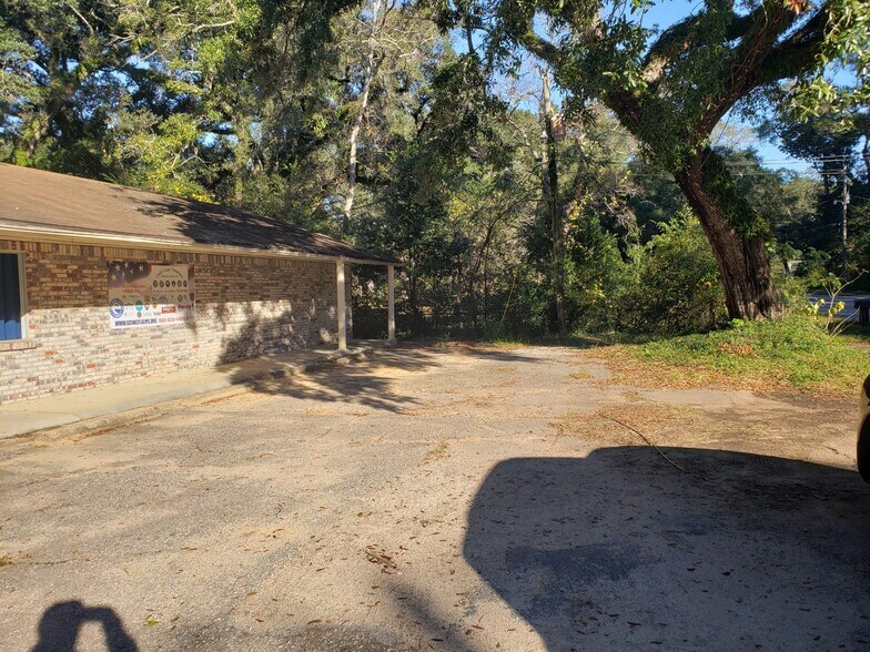 1603 N 58th Ave, Pensacola, FL à vendre - Photo de l’immeuble – Image 3 sur 33