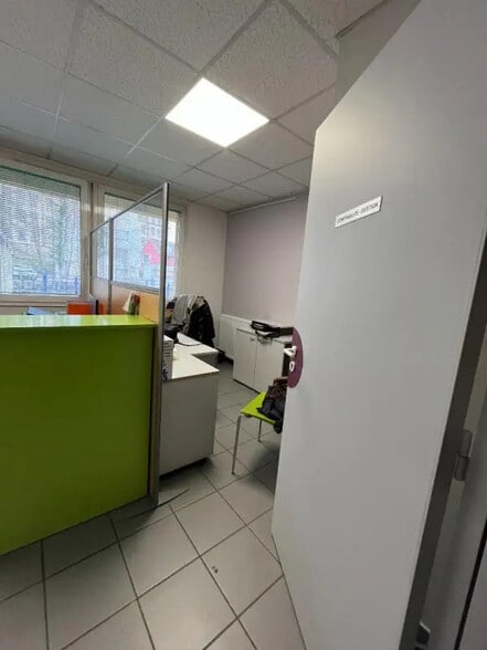 Bureau dans Montbéliard à vendre - Photo de l’immeuble – Image 1 sur 3
