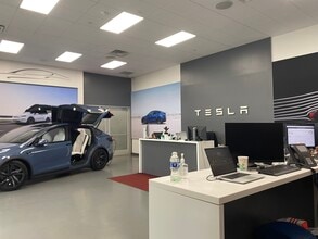 7 Aerial Way, Syosset, NY à louer Photo intérieure– Image 2 sur 3