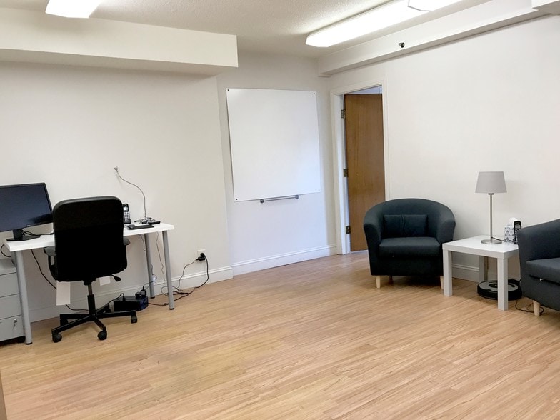 872 Massachusetts Ave, Cambridge, MA à vendre - Photo intérieure – Image 3 sur 21