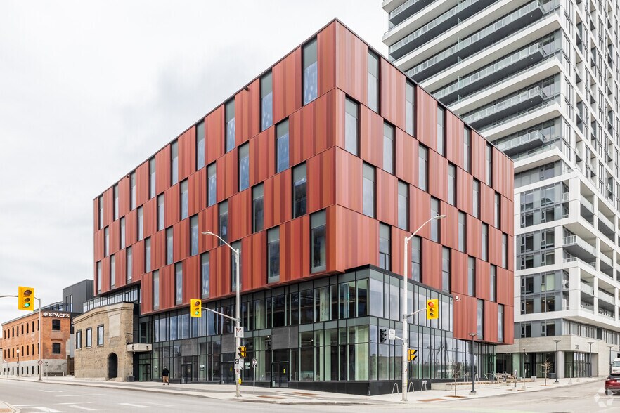 6 Booth St, Ottawa, ON à louer - Photo de l’immeuble – Image 1 sur 2