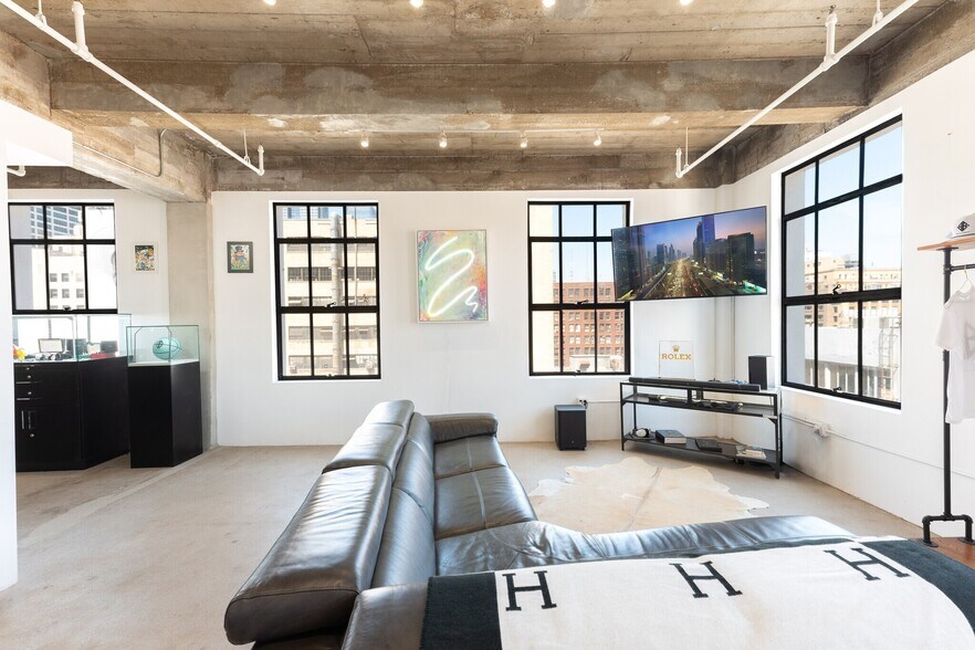 742-748 S Hill St, Los Angeles, CA à louer - Photo de l’immeuble – Image 2 sur 42