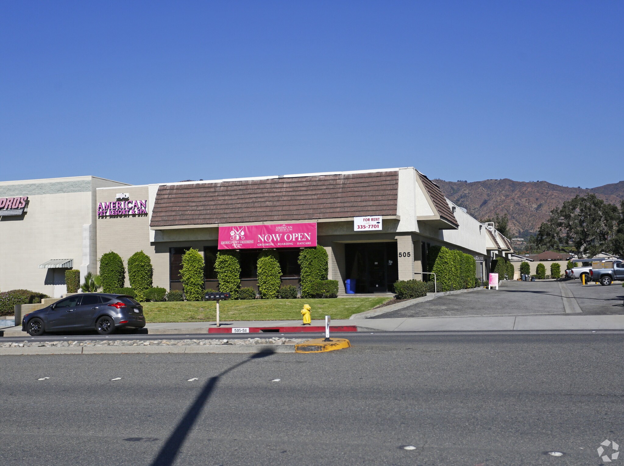 503-511 E Route 66, Glendora, CA à louer Photo principale– Image 1 sur 15