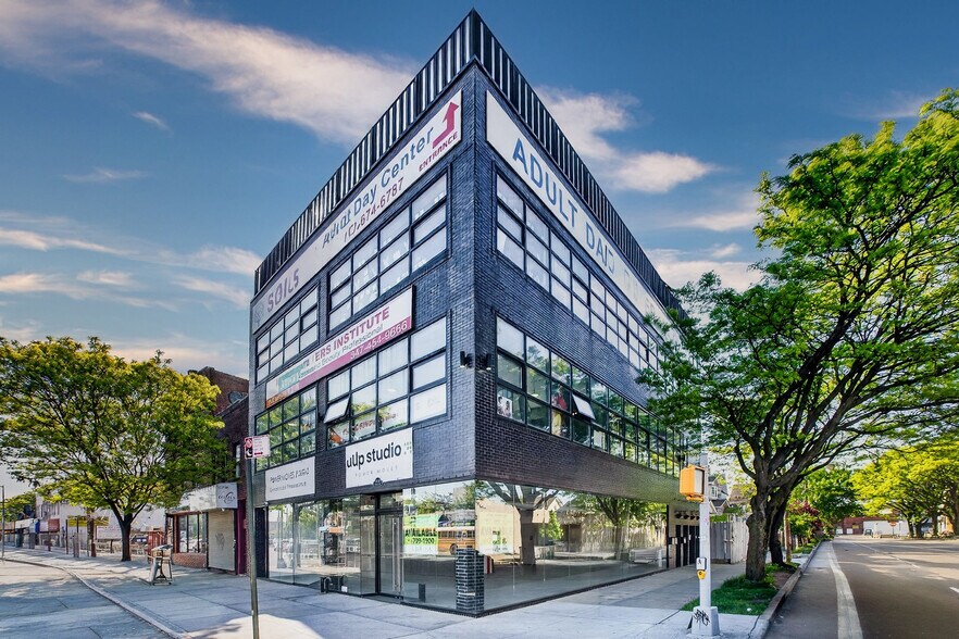 178-02 Jamaica Ave, Jamaica, NY à louer - Photo de l’immeuble – Image 1 sur 9
