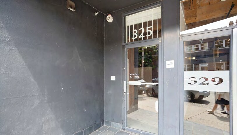 325-329 Railway St, Vancouver, BC à louer Photo de l’immeuble– Image 1 sur 2