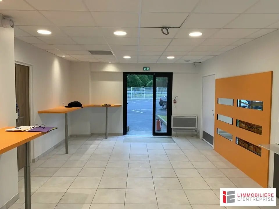 Bureau dans Lanester à louer Photo de l’immeuble– Image 1 sur 5