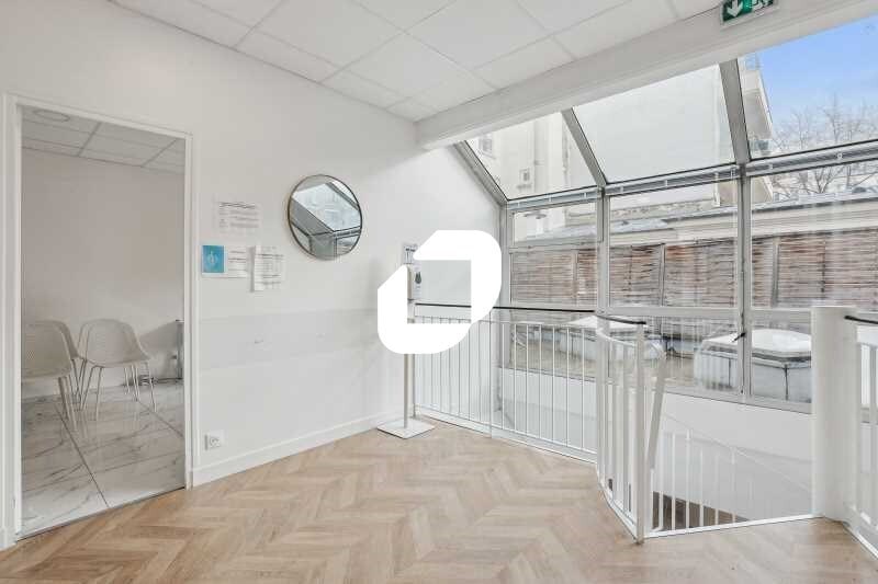 Bureau dans Levallois-Perret à vendre - Photo intérieure – Image 3 sur 15