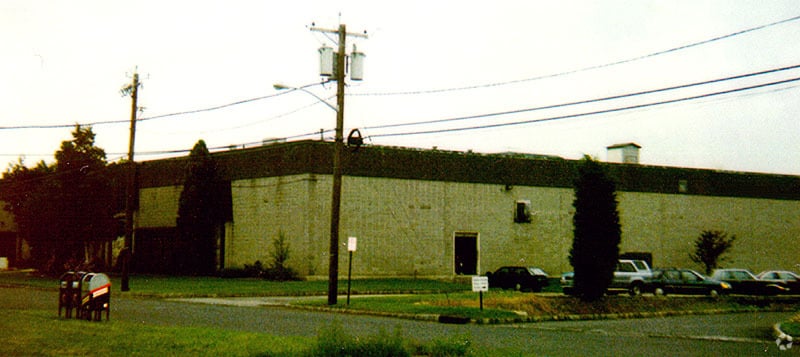 17 Madison Rd, Fairfield, NJ à louer - Photo de l’immeuble – Image 2 sur 9