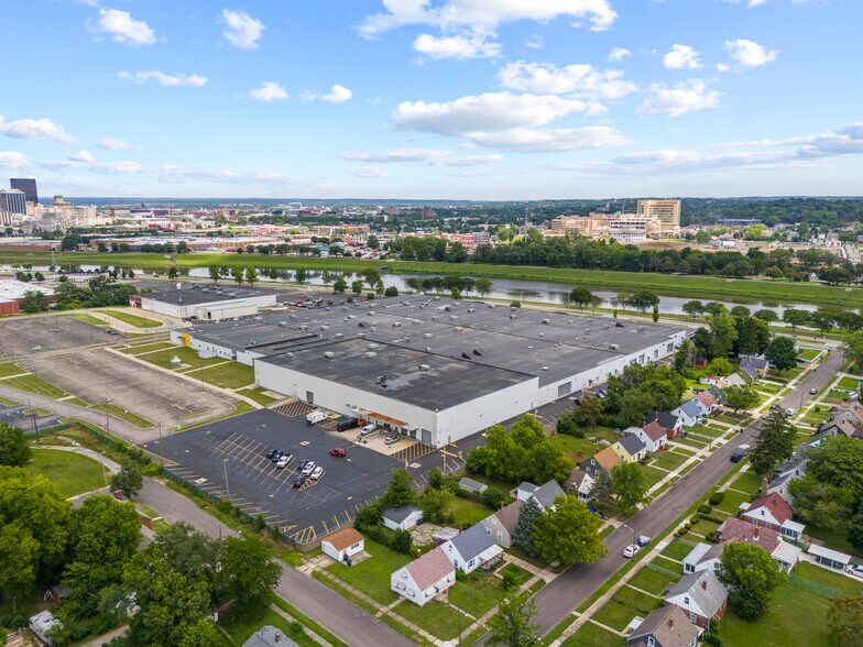 1133 S Edwin C Moses Blvd, Dayton, OH à vendre - Photo de l’immeuble – Image 2 sur 13