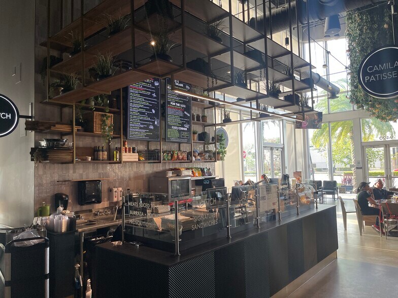 9420 NW 41st St, Doral, FL à vendre - Photo de l’immeuble – Image 2 sur 16