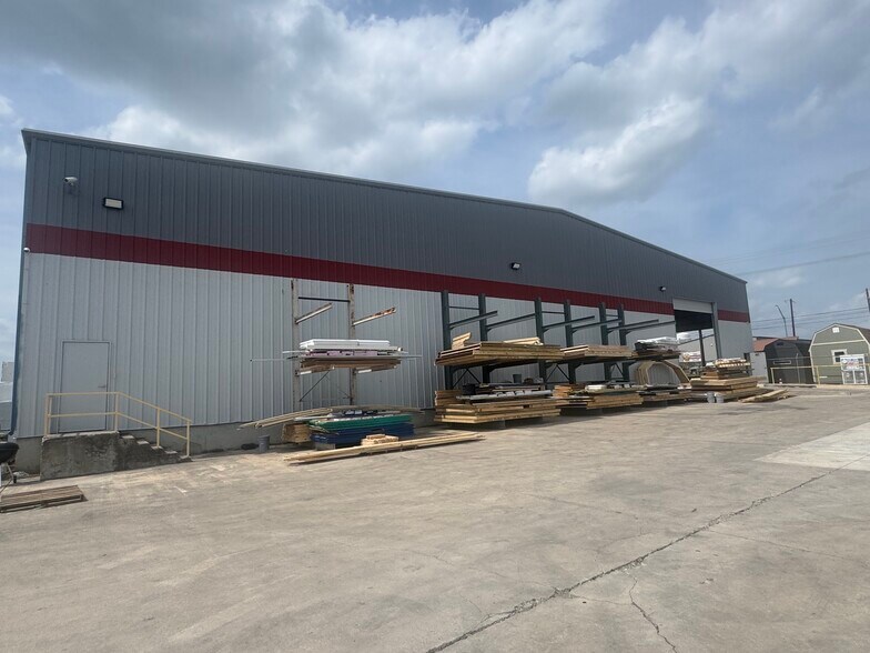 1300 Goforth Rd, Kyle, TX à louer - Photo de l’immeuble – Image 2 sur 7