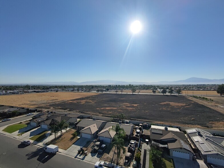 6001 Union Ave, Bakersfield, CA à vendre - Aérien – Image 2 sur 8