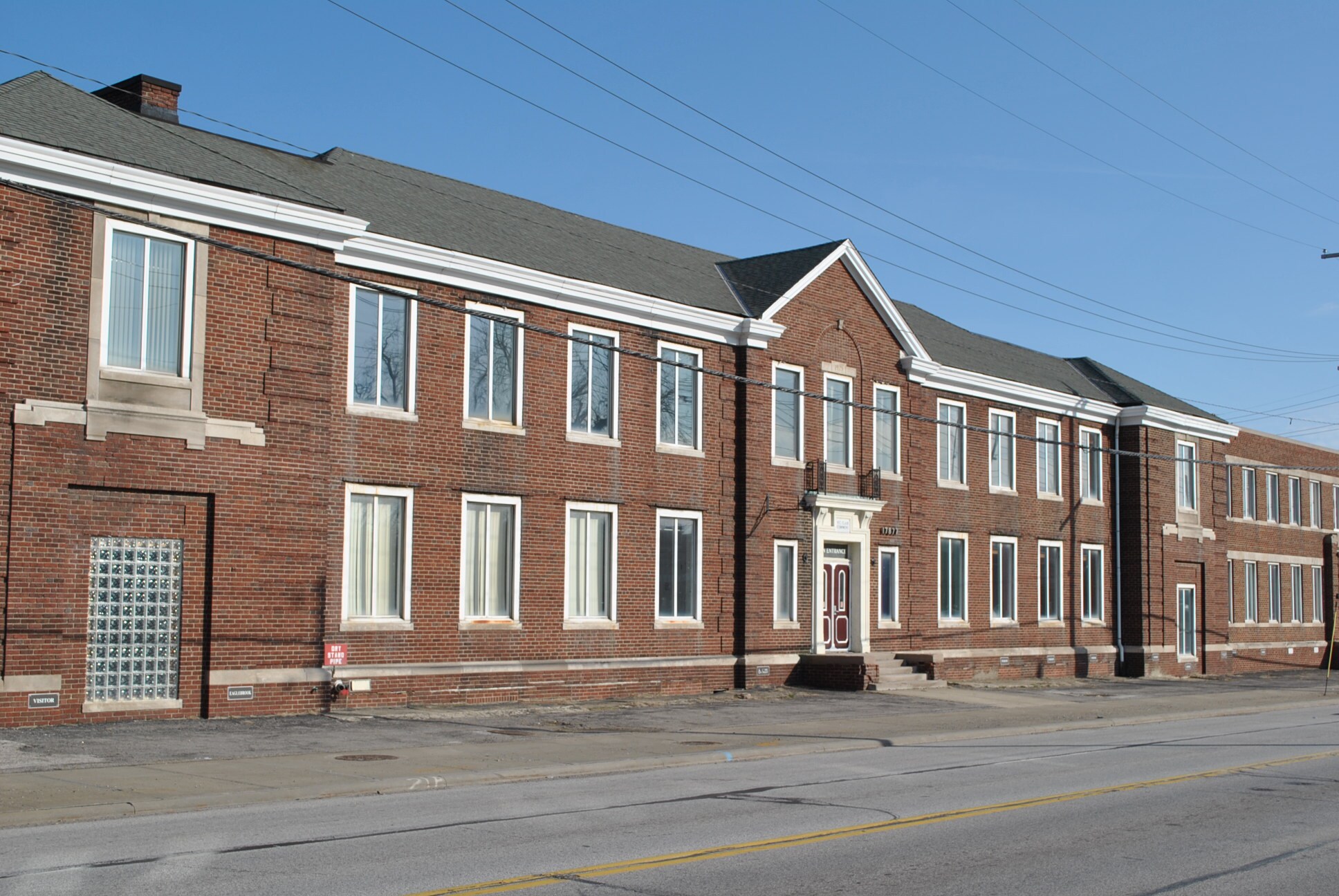 17877 St Clair Ave, Cleveland, OH à louer Photo principale– Image 1 sur 5