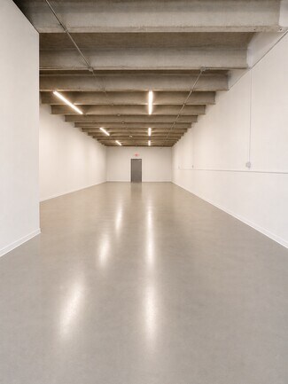 Plus de détails pour 343-347 W 21st St, Hialeah, FL - Industriel/Logistique à louer