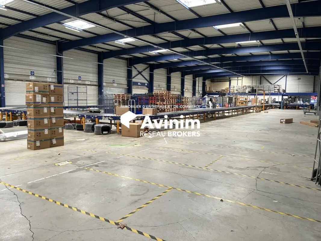 Industriel/Logistique dans Vitrolles à louer Photo de l’immeuble– Image 1 sur 10