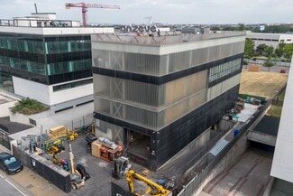 Plus de détails pour Calle Diego Marín Aguilera, 4, Leganés - Local d’activités à vendre