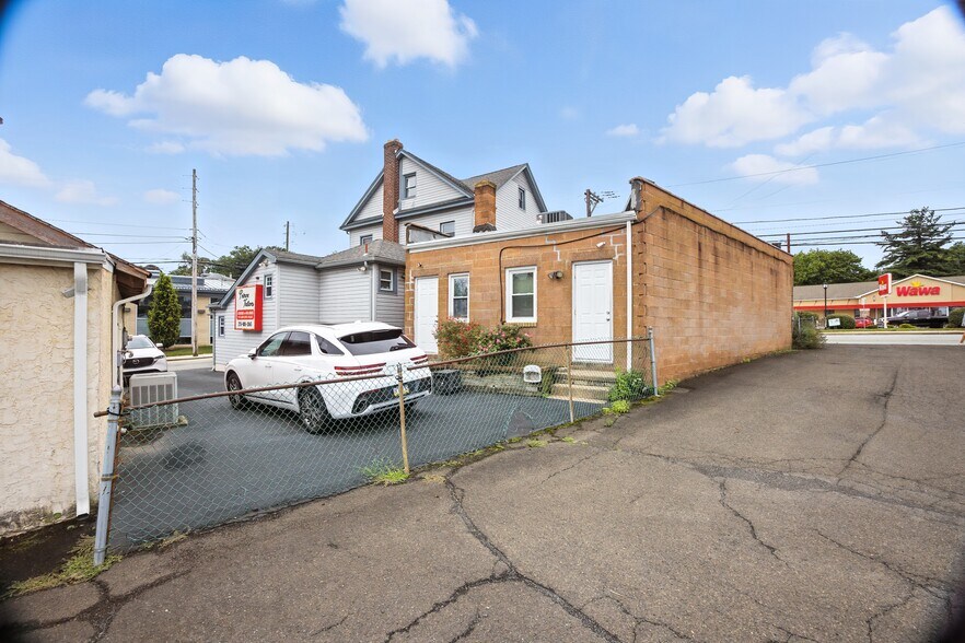 83 Limekiln Pike, Glenside, PA à vendre - Photo de l’immeuble – Image 2 sur 32
