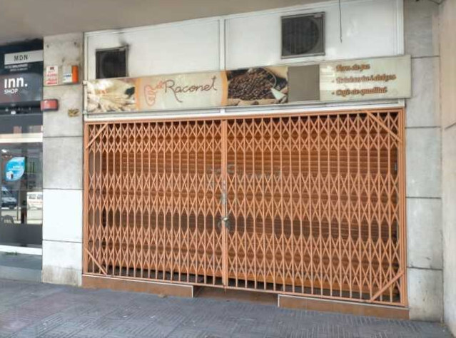 Local commercial dans Sabadell, Barcelona à louer Plan d’étage– Image 1 sur 11