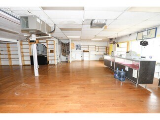 Plus de détails pour 501 NW Douglas Blvd, Winston, OR - Local commercial à vendre