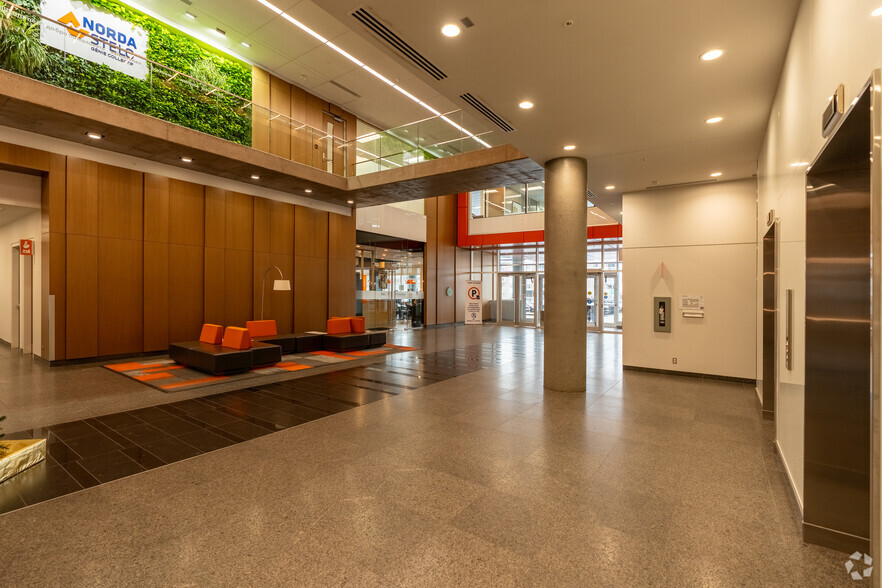 1015 Av Wilfrid-Pelletier, Québec, QC à louer - Hall d’entrée – Image 2 sur 4