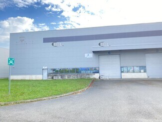 Plus de détails pour Industriel/Logistique à louer
