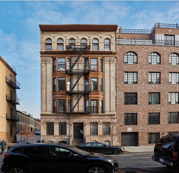29 Brooklyn Ave, Brooklyn, NY à vendre - Photo de l’immeuble – Image 3 sur 5