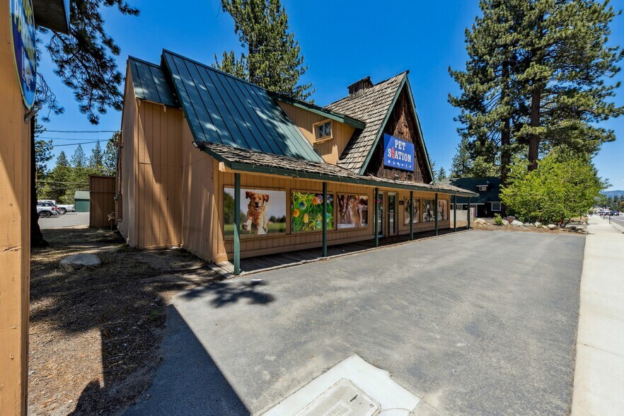 2205 Lake Tahoe Blvd, South Lake Tahoe, CA à vendre - Photo de l’immeuble – Image 3 sur 39