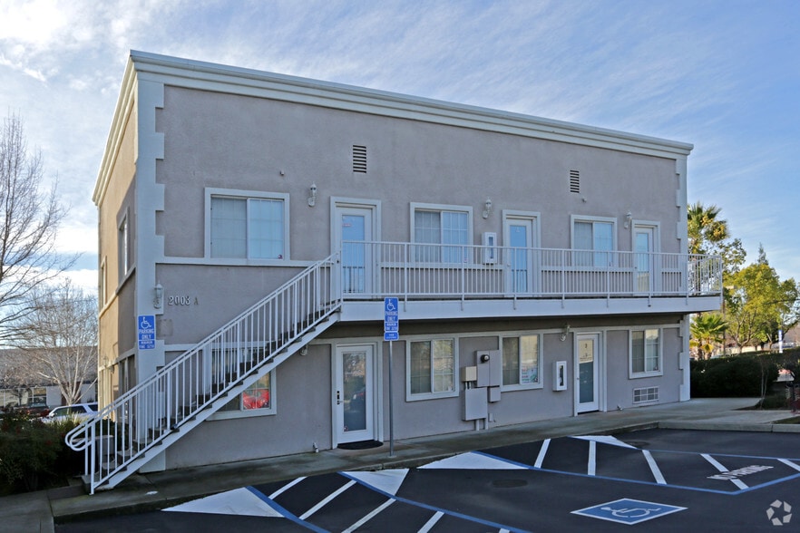 2003 Opportunity Dr, Roseville, CA à vendre - Photo principale – Image 1 sur 12