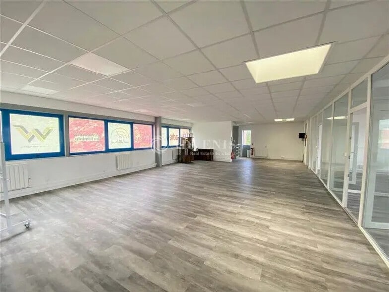 Bureau dans Villepinte à louer - Photo intérieure – Image 3 sur 10