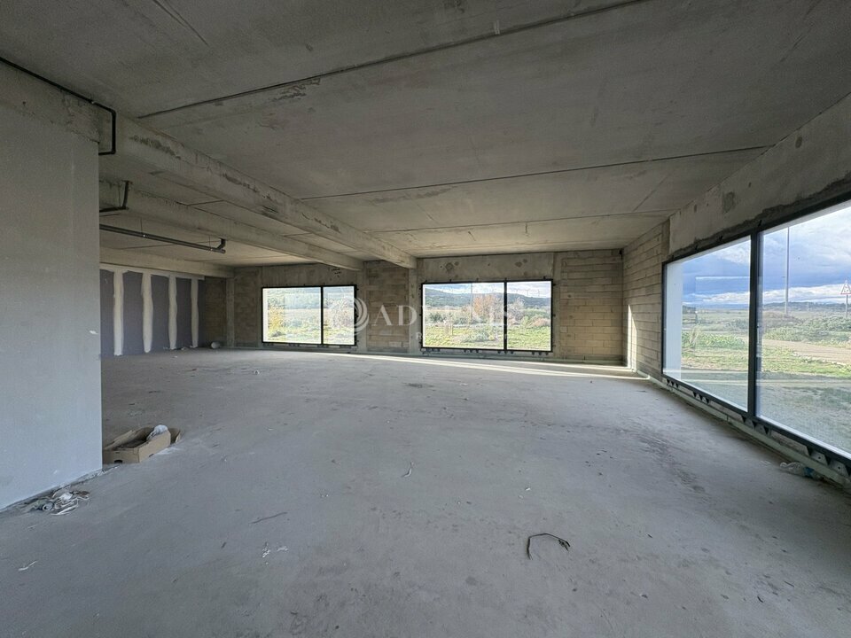 Bureau dans Montredon-des-Corbières à louer Photo intérieure– Image 1 sur 5