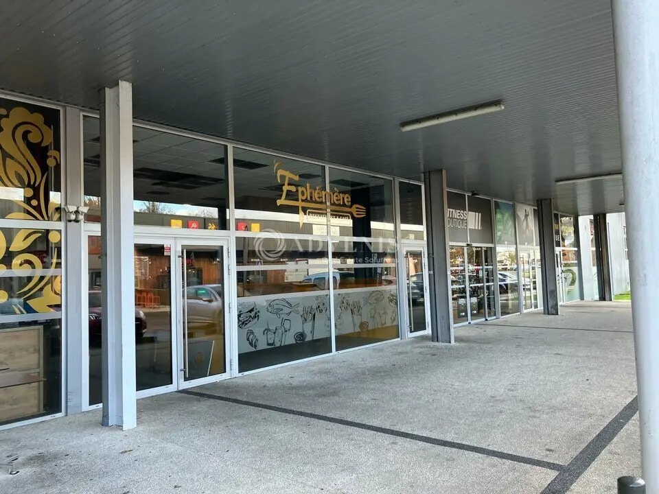 Local commercial dans Mérignac à louer Photo de l’immeuble– Image 1 sur 6