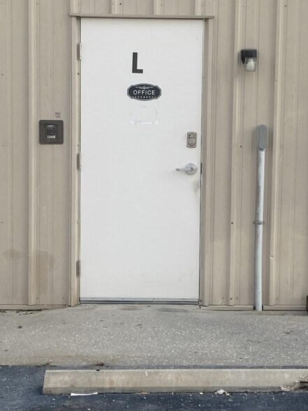 705 Live Oak St, Tarpon Springs, FL à louer - Photo de l’immeuble – Image 3 sur 4