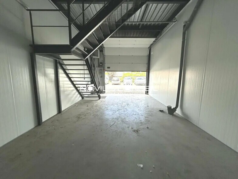 Local d’activités dans Toulouse à louer - Photo de l’immeuble – Image 2 sur 5