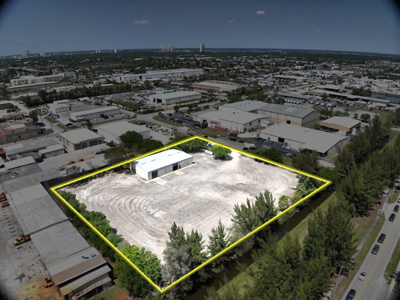 4130 Wausau Rd, Fort Myers, FL à louer - Photo principale – Image 1 sur 7