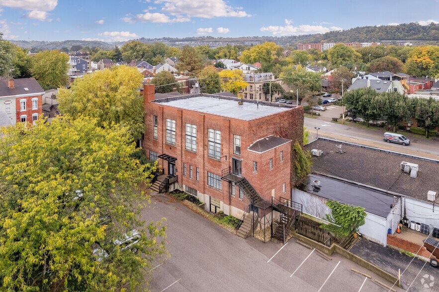 118 W 5th St, Covington, KY à louer - Aérien – Image 2 sur 4