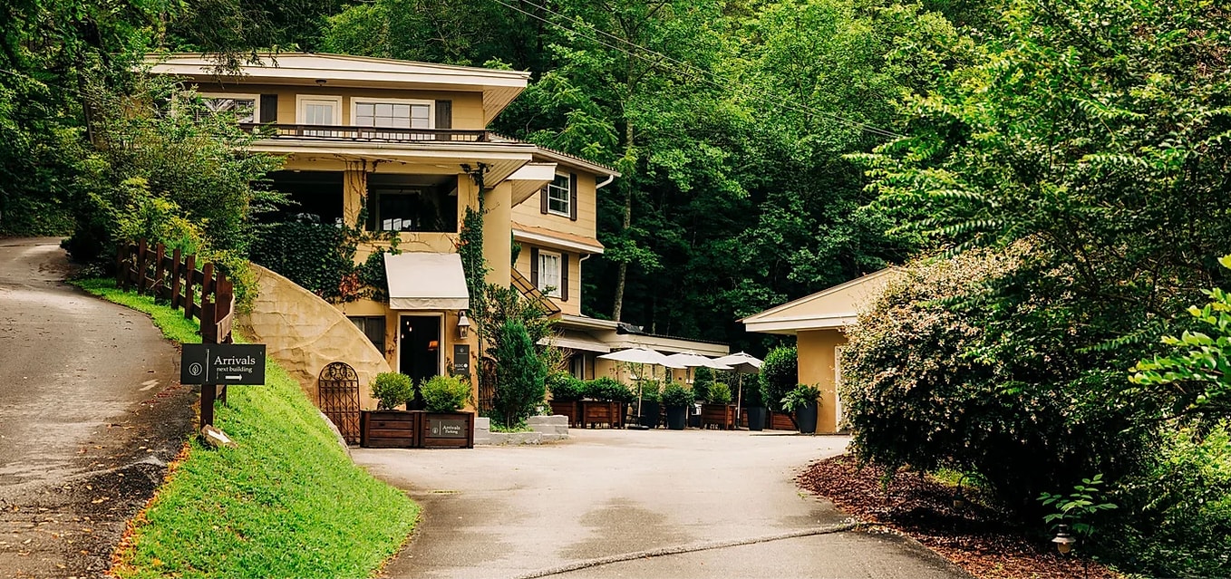 171 Lakeview Lodge Dr, Bryson City, NC à vendre Photo de l’immeuble– Image 1 sur 20